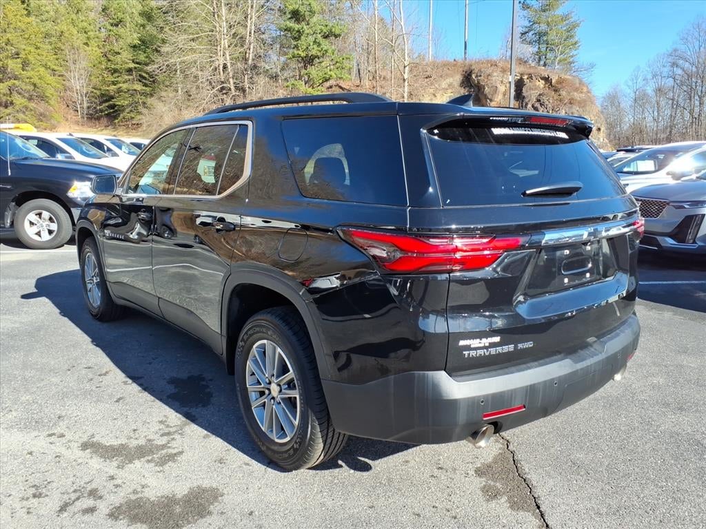 2023 Chevrolet Traverse LT Leather