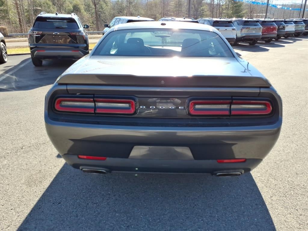 2018 Dodge Challenger SXT
