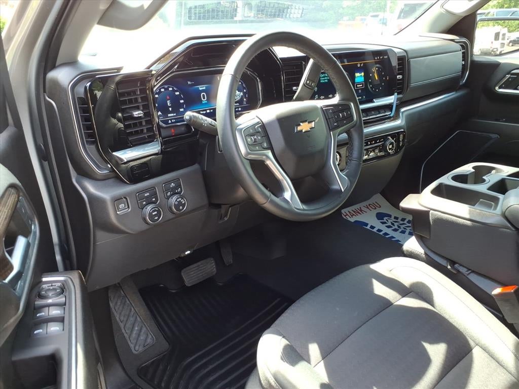 2023 Chevrolet Silverado 1500 LT (2FL)