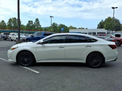 2018 Toyota Avalon XLE