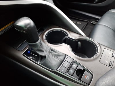 2021 Toyota Camry Hybrid SE