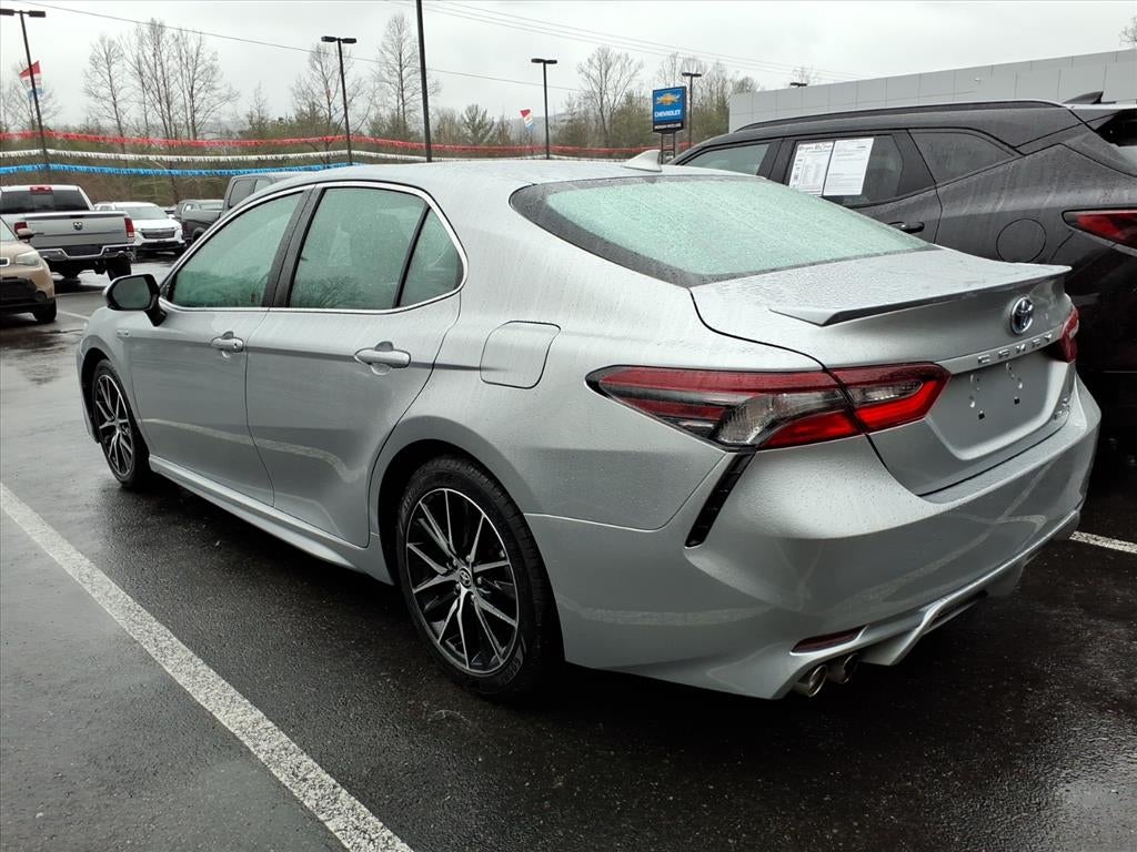 2021 Toyota Camry Hybrid SE