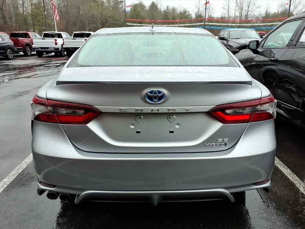 2021 Toyota Camry Hybrid SE