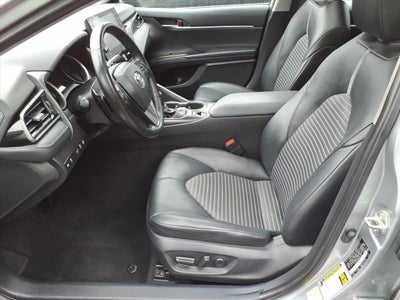 2021 Toyota Camry Hybrid SE