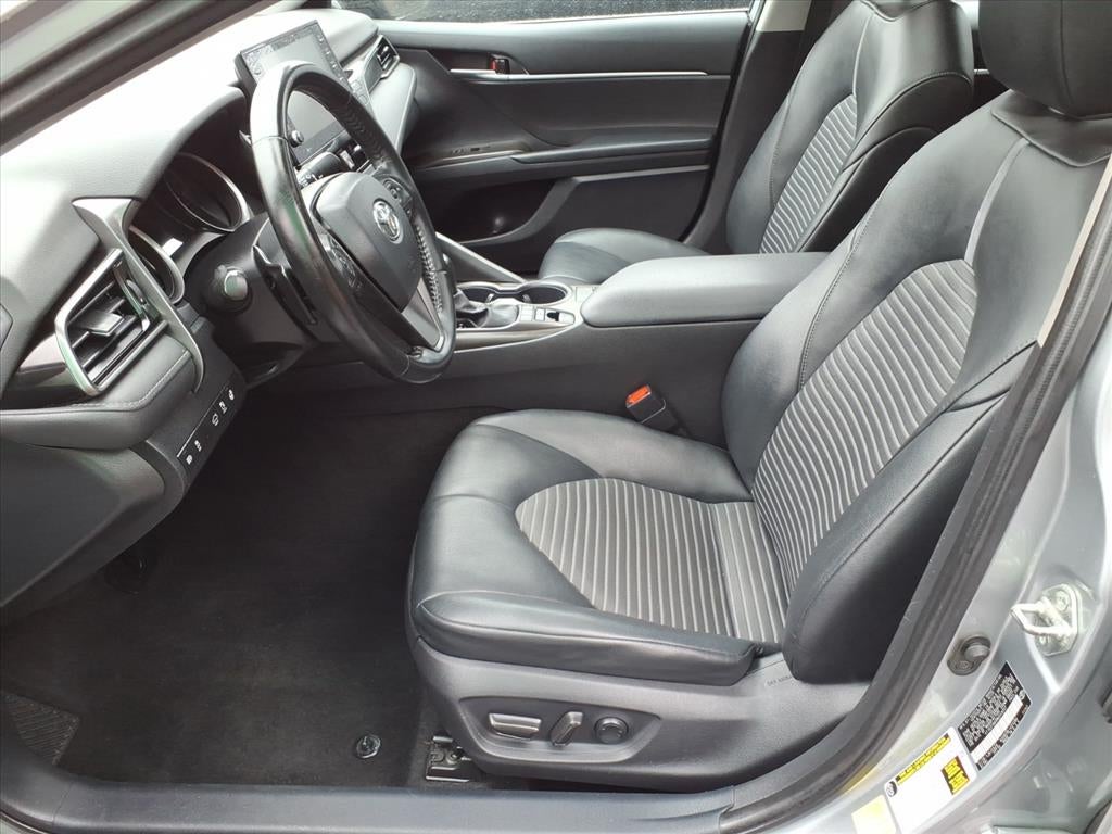 2021 Toyota Camry Hybrid SE