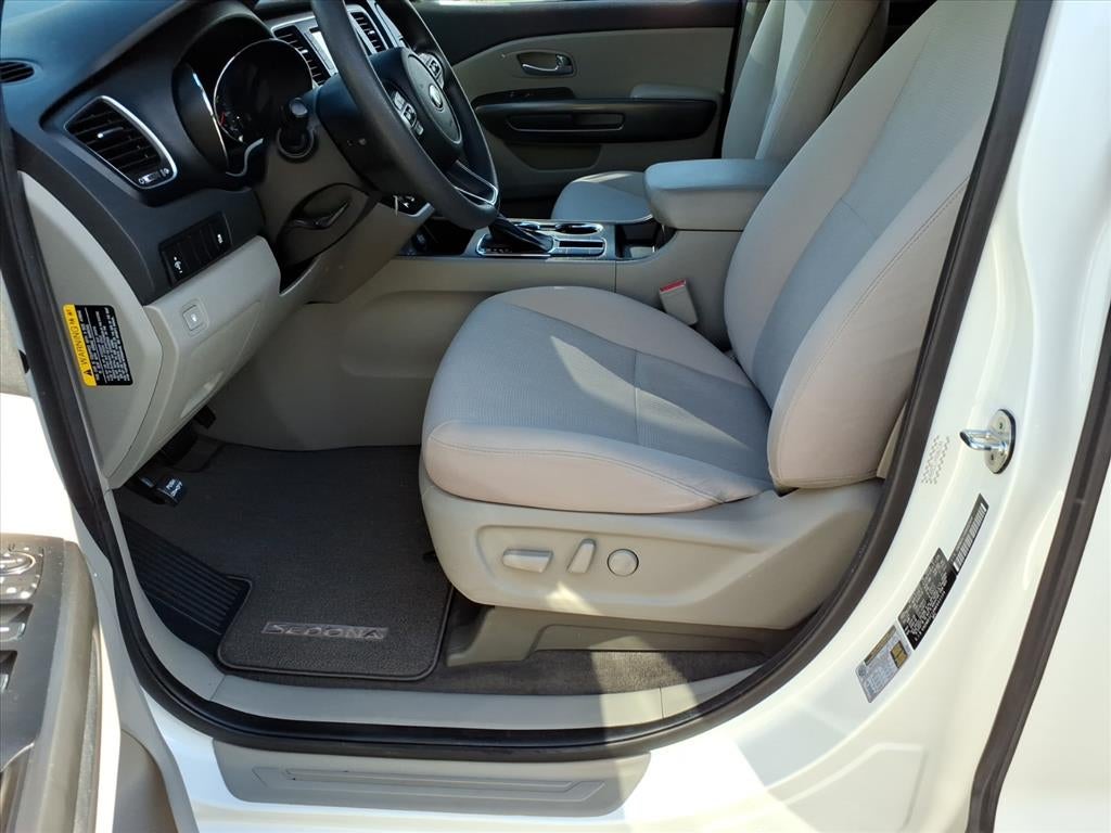 2021 Kia Sedona LX