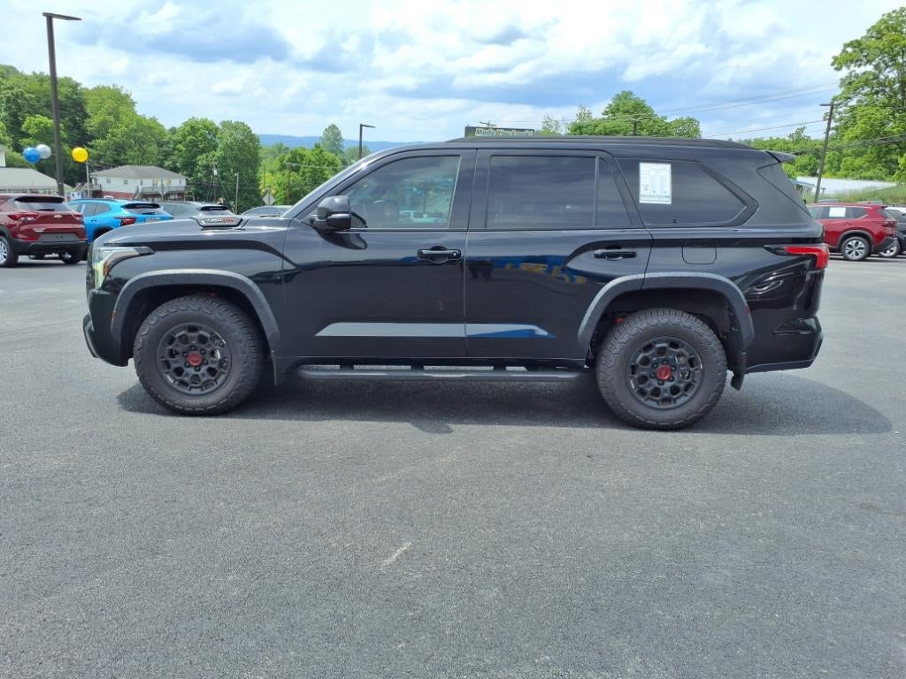 2024 Toyota Sequoia SR5