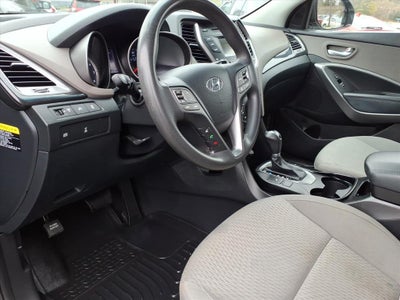 2016 Hyundai Santa Fe SE