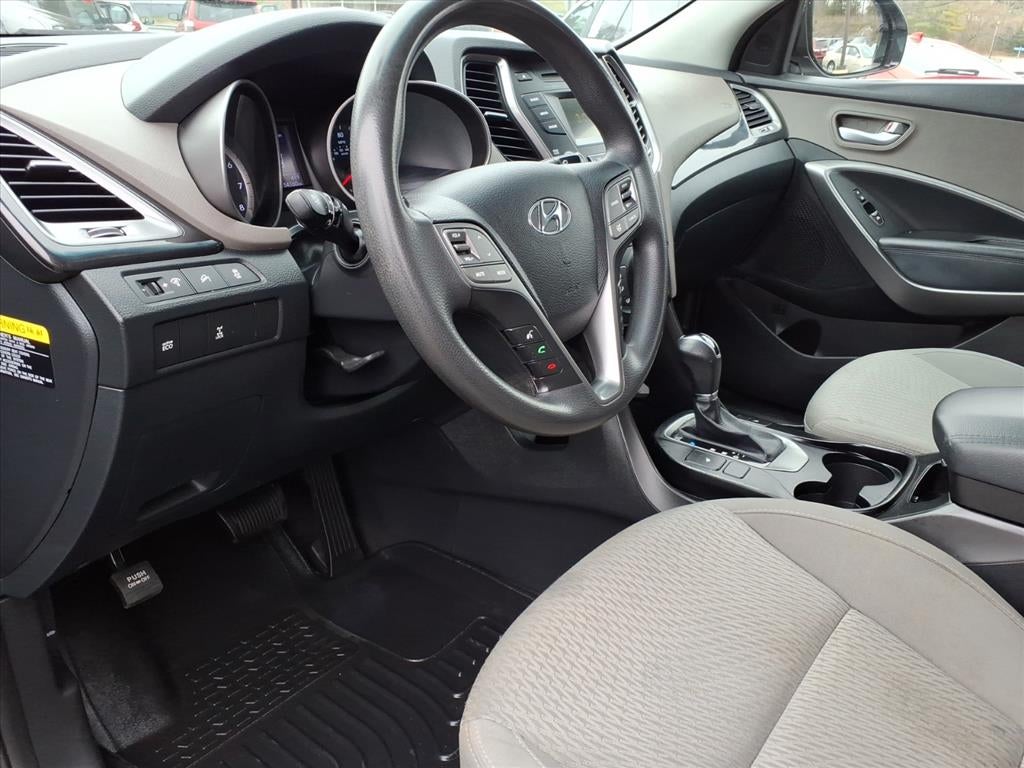 2016 Hyundai Santa Fe SE