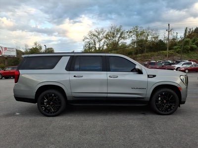 2023 GMC Yukon XL SLT